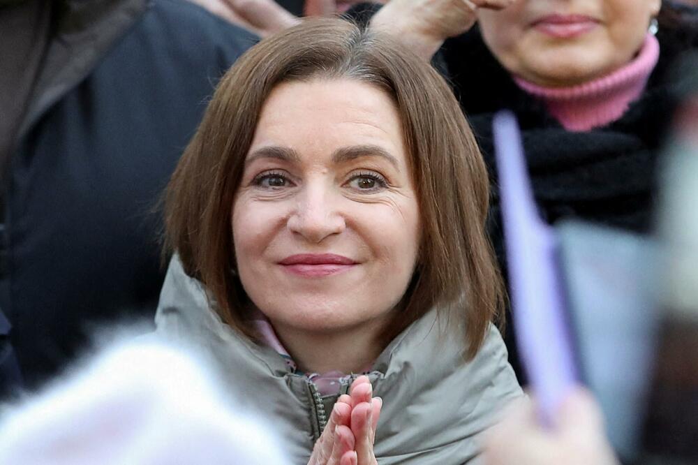 Sandu na slavljenju odluke o otvaranju pregovora o članstvu sa EU (5. mart), Foto: Reuters