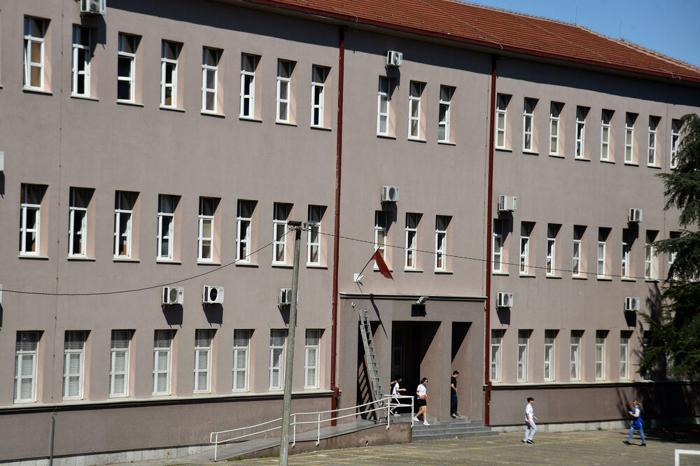 Ombudsman: Zaobišli potencijalni problem: OŠ “Milorad Musa Burzan”, Foto: BORIS PEJOVIC