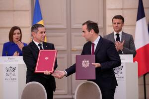 The president of Moldova signed a defense agreement with France,...