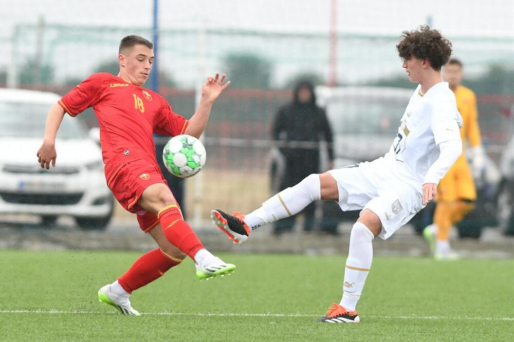 Kadetska fudbalska reprezentacija Crne Gore