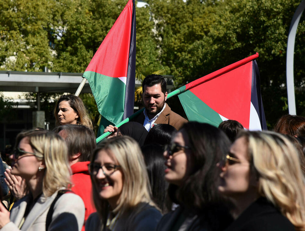 <p>Danas je u Podgorici održan Osmomartovski marš pod sloganom "Vrijeme je za pravdu"</p>