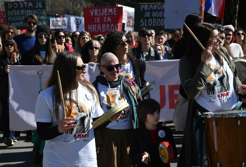 <p>Danas je u Podgorici održan Osmomartovski marš pod sloganom "Vrijeme je za pravdu"</p>