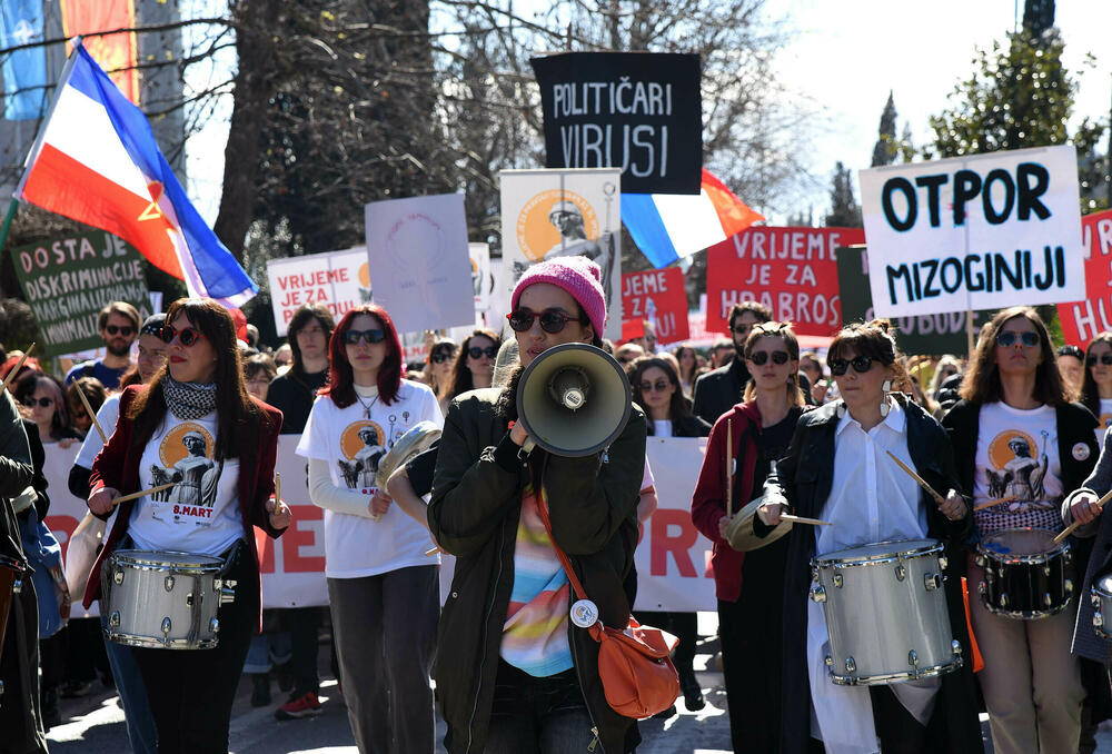 <p>Danas je u Podgorici održan Osmomartovski marš pod sloganom "Vrijeme je za pravdu"</p>