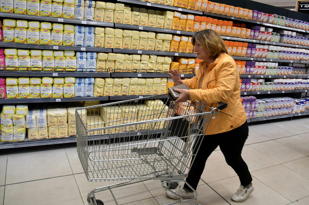 Vraćanje radne nedjelje tokom ljetnje i zimske sezone (ilustracija), Foto: BORIS PEJOVIC