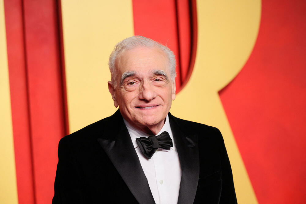 <p>Dodjelom Oskara u Los Anđelesu sinoć je završena sezona dodjele filmskih nagrada.</p>  <p>Film "Openhajmer" Kristofera Nolana osvojio je sedam Oskara, a nagrada za najbolji scenario otišla je filmu "Anatomija pada".</p>  <p>Film o tvorcu atomske bombe Robertu Openhajmeru koji je dobio odlične kritike i dobio najviše, 13 nominacija za Oskara, osvojio je sedam nagrada, među kojima za najbolju film, najbolju režiju, najboljeg glumca i najbolju sporednu mušku ulogu.<br /> </p>