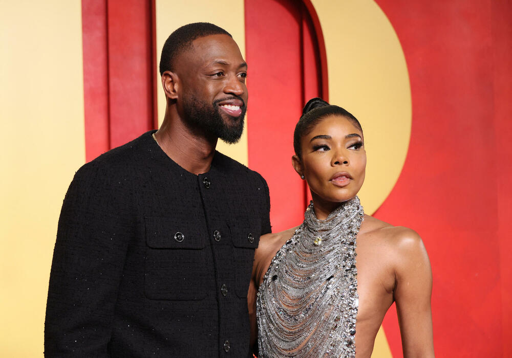 <p>Dodjelom Oskara u Los Anđelesu sinoć je završena sezona dodjele filmskih nagrada.</p>  <p>Film "Openhajmer" Kristofera Nolana osvojio je sedam Oskara, a nagrada za najbolji scenario otišla je filmu "Anatomija pada".</p>  <p>Film o tvorcu atomske bombe Robertu Openhajmeru koji je dobio odlične kritike i dobio najviše, 13 nominacija za Oskara, osvojio je sedam nagrada, među kojima za najbolju film, najbolju režiju, najboljeg glumca i najbolju sporednu mušku ulogu.<br /> </p>