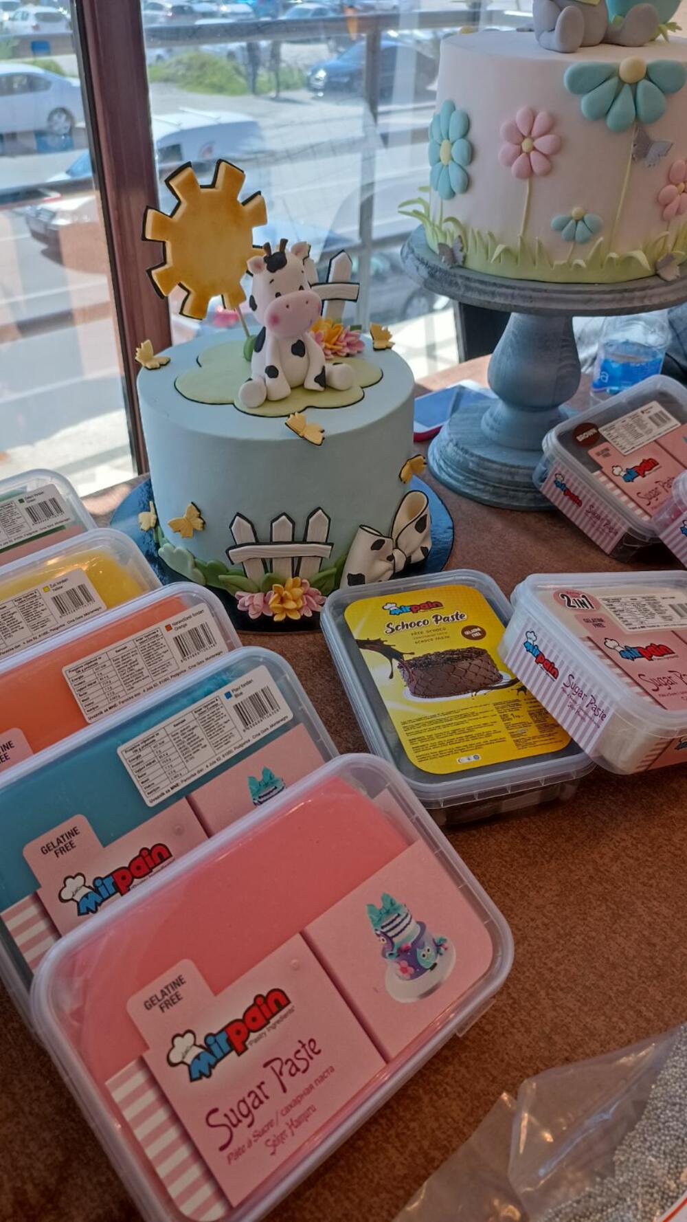 <p>Kompanija ''Panvel'', jedan od lidera u potpuno novom konceptu trgovine na našem tržištu ''Foodservice'' nudi savremen pristup snabdijevanju hotelskih, ugostiteljskih kao i svih objekata koji posluju po principu HoReCe.</p>