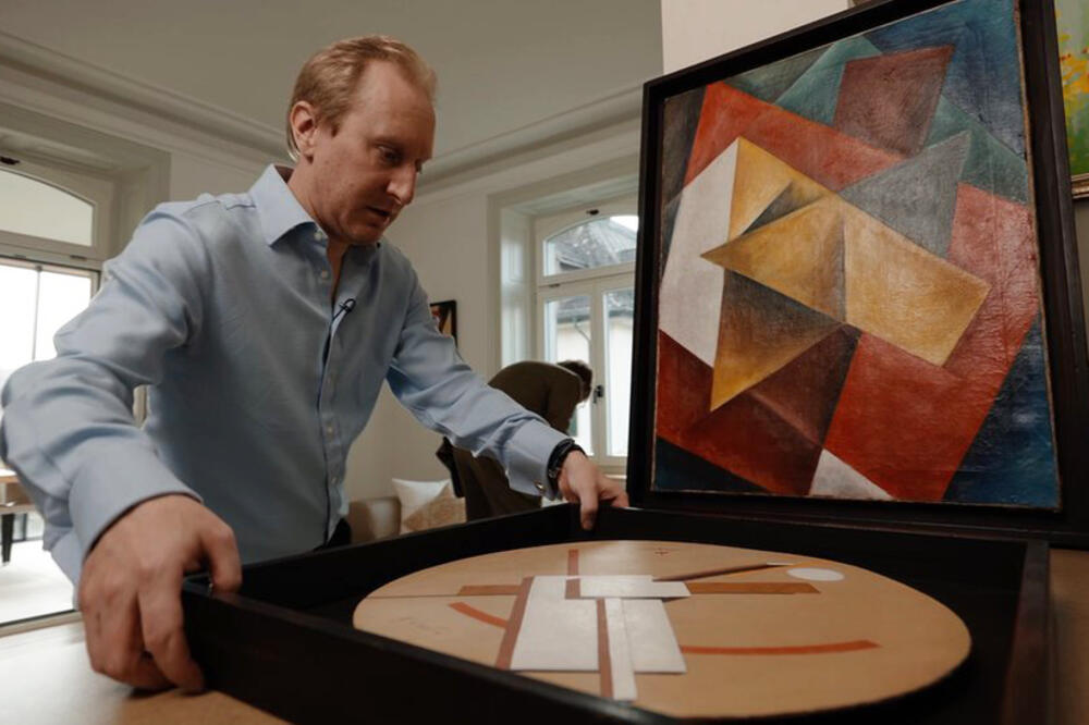 Erik Gimpel - Beatrisin sin - drži sliku koja je kupljena kao Lisicki, Foto: BBC