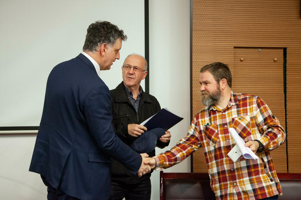 Sa potpisivanja ugovora, Foto: Opština Tivat