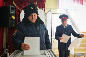 The second day of the election for the president of Russia: The police opened...