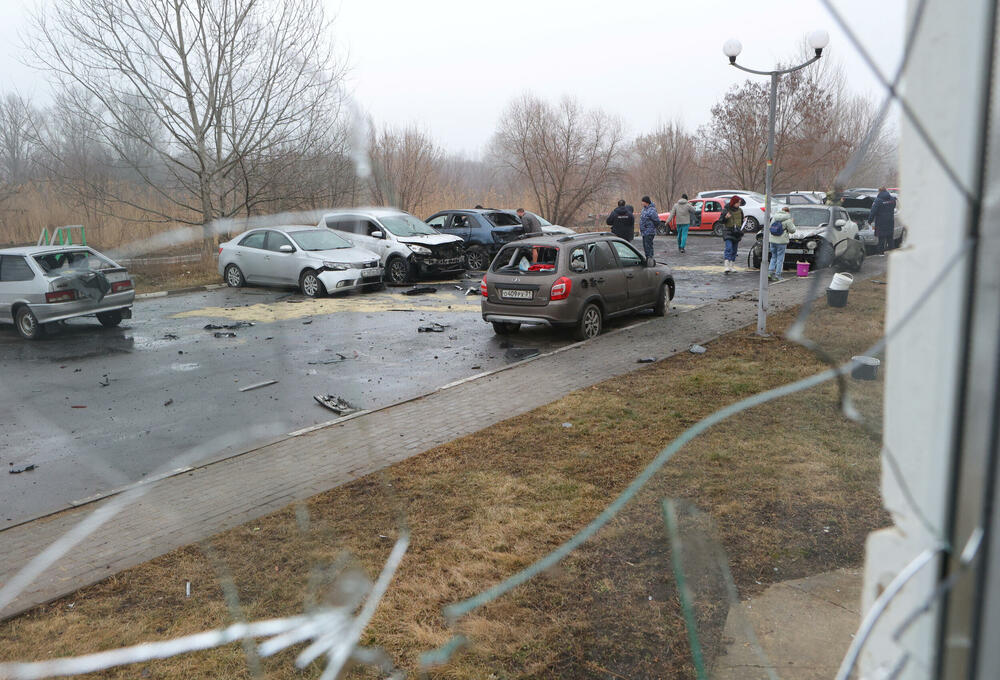 <p>Ministarstvo odbrane Rusije je saopštilo da su ruske snage oborile ukrajinski vojni helikopter Mi-8 koji se kretao ka ruskoj oblasti Belgorod</p>