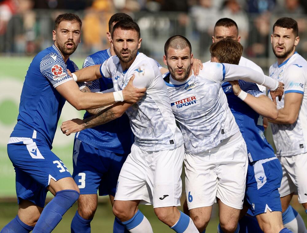 FK Dečić, FK Sutjeska