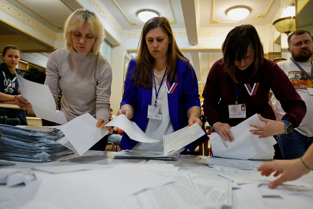 <p>U Rusiji su tokom tri dana održani predsednički izbori na kojima se očekivala pobeda Putina, koji je na čelu zemlje praktično već 24 godine</p>