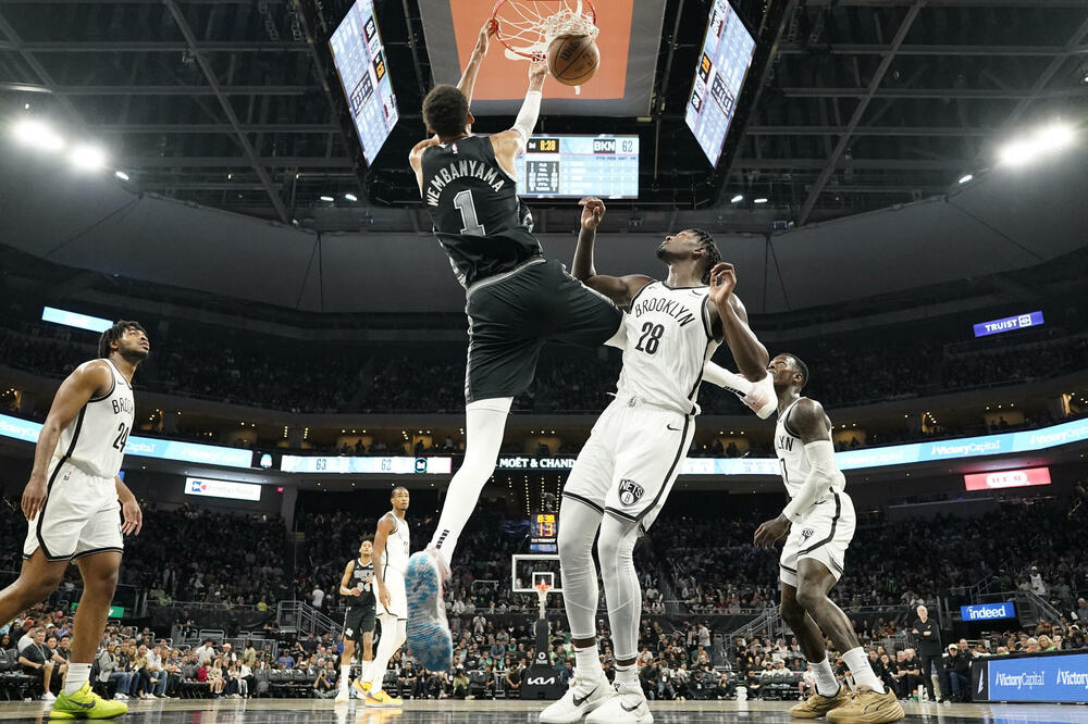 Vembanjama na meču sa Bruklinom, Foto: Reuters