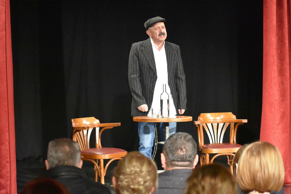 Krivokapić kao 'Bizmismen'