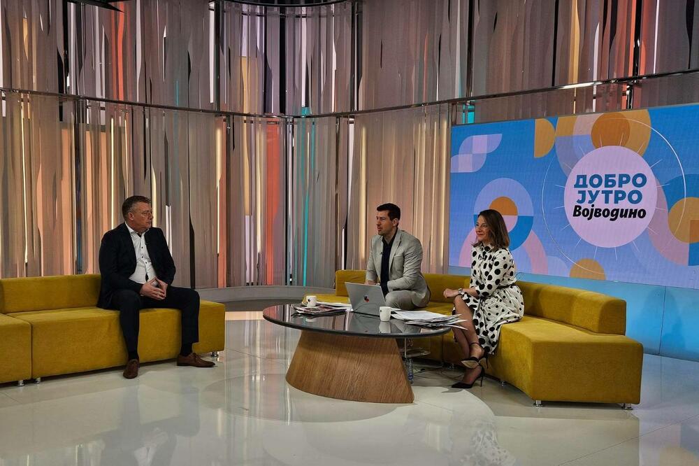 Petković tokom gostovanja na RTV Vojvodina, Foto: Opština Tivat