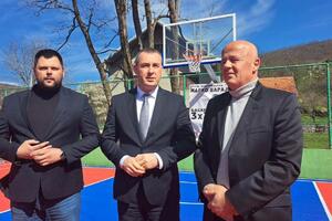 MZ Ozrinići dobila sportski teren koji će nositi ime po Žarku...