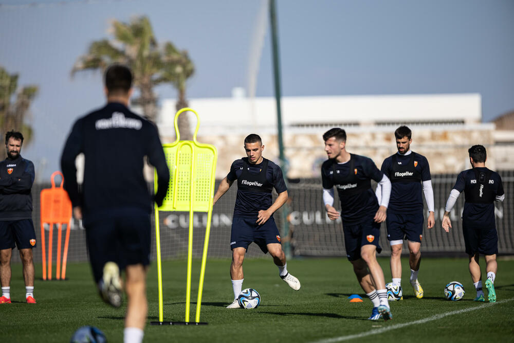 Montenegrin football players with the new coach Robert Prosinečki at the preparations in Antalya: We will try to do what we have not done so far - to qualify for the big competition - says the experienced midfielder