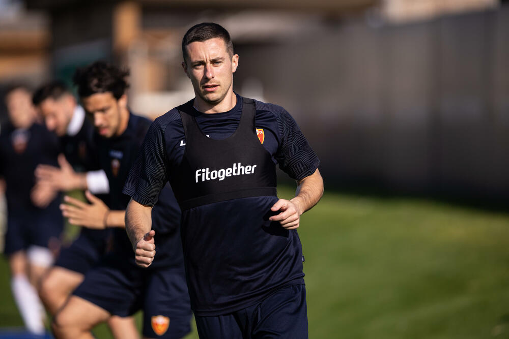 <p>Crnogorski fudbaleri sa novim selektorom Robertom Prosinečkim na pripremama u Antaliji: Probaćemo da uradimo ono što nismo do sada - da se plasiramo na veliko takmičenje - kaže iskusni vezista</p>