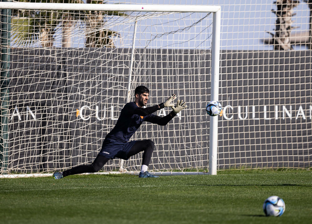 <p>Crnogorski fudbaleri sa novim selektorom Robertom Prosinečkim na pripremama u Antaliji: Probaćemo da uradimo ono što nismo do sada - da se plasiramo na veliko takmičenje - kaže iskusni vezista</p>