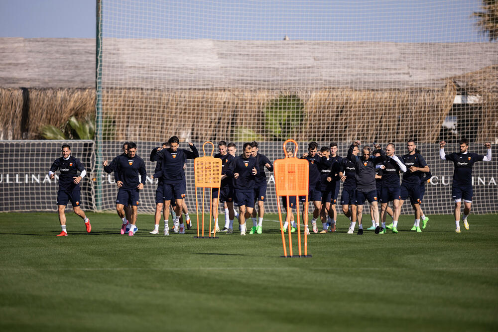 Montenegrin football players with the new coach Robert Prosinečki at the preparations in Antalya: We will try to do what we have not done so far - to qualify for the big competition - says the experienced midfielder