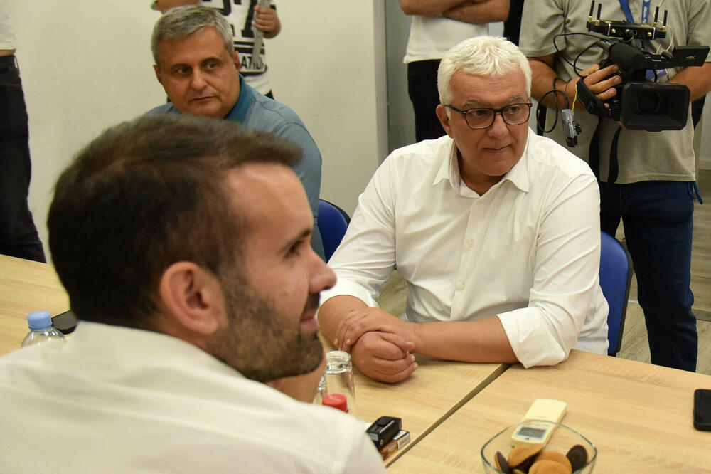 “ZBCG će sačekati nekoliko mjeseci”: Spajić i Andrija Mandić, Foto: BORIS PEJOVIC