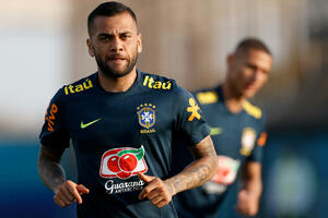 Dani Alves is free if he pays a bail of one million euros