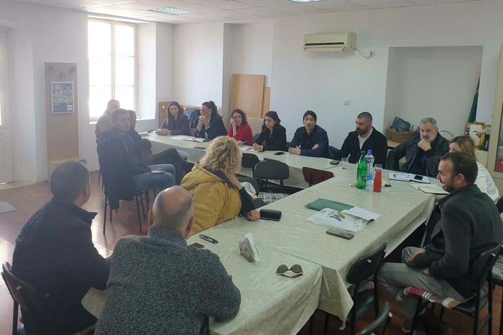 Sa sastanka sa MZ Lastva, Foto: Opština Tivat