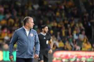 Strong resistance from Radulović's Lebanon in Sydney - the Socceroos celebrated...
