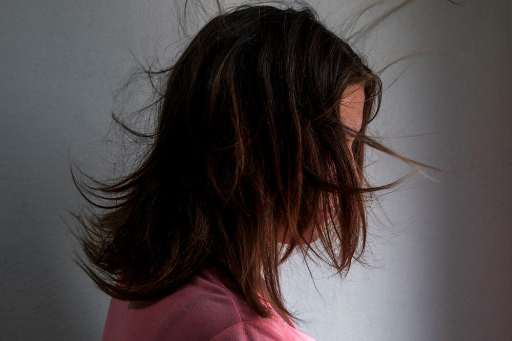 Ne dozvoljava da joj se vidi lice: Mila, Foto: Mitar Simikić