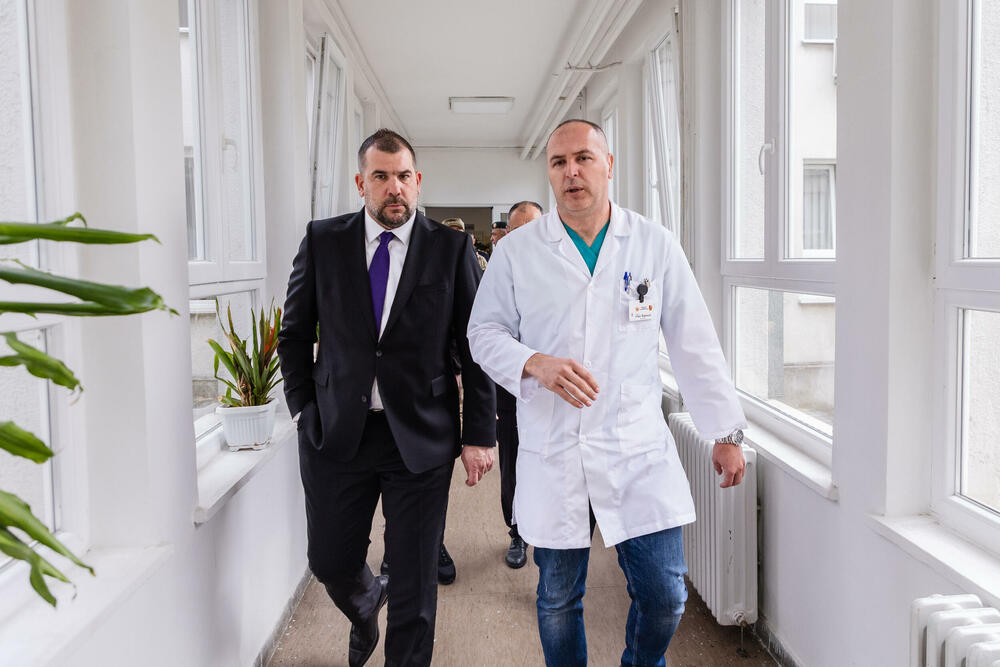 "The minister, together with his associates, visited clinics, laboratories, departments of internal medicine, orthopedics, urology, gynecology, radiology, dentistry, occupational medicine, ophthalmology, ENT, as well as clinics of psychologists and psychiatrists"