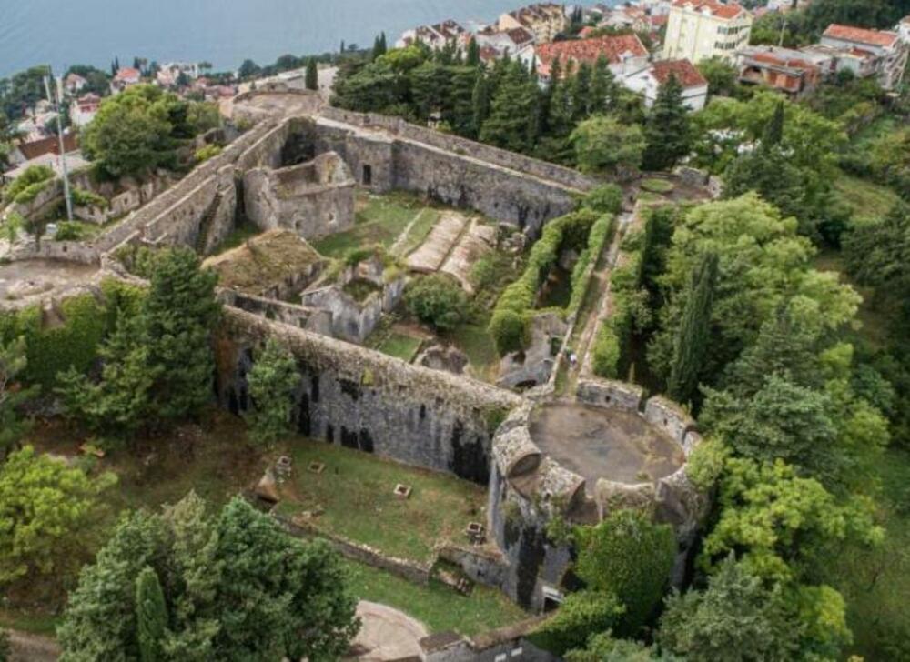 The revitalization of the Herzegovinian fortress will cost around four million euros, of which 1,5 million will be provided from the EU program...