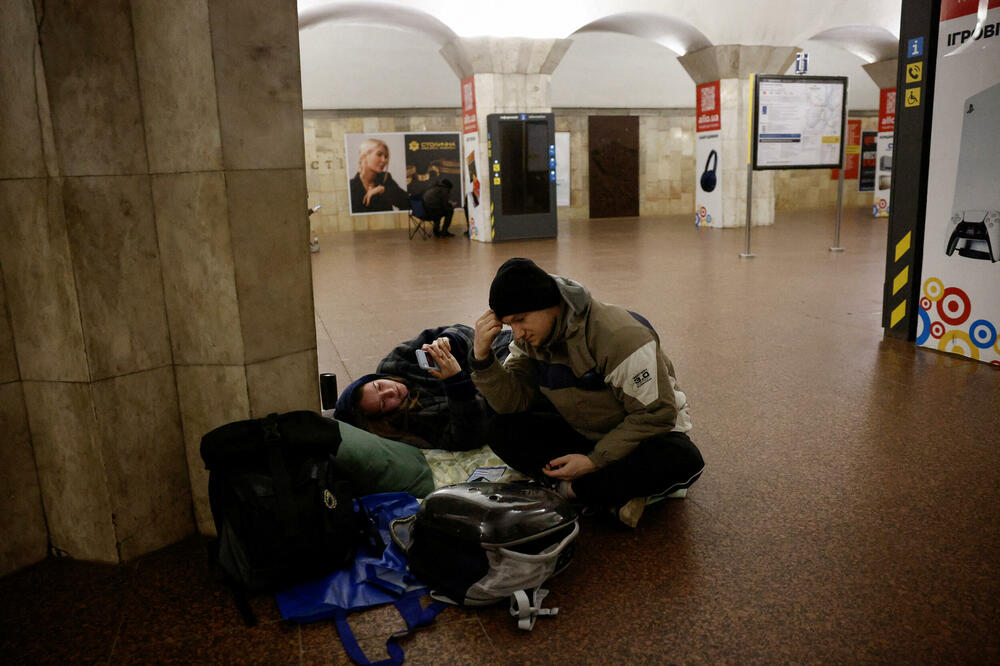 <p>"Vazduhoplovstvo Ukrajine uništilo je 18 od 29 raketa koje je lansirala Rusija i 25 od 28 dronova", saopštile su ukrajinske vazduhoplovne snage u aplikaciji za razmjenu poruka Telegram</p>