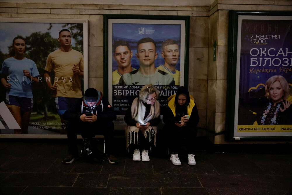 <p>"Vazduhoplovstvo Ukrajine uništilo je 18 od 29 raketa koje je lansirala Rusija i 25 od 28 dronova", saopštile su ukrajinske vazduhoplovne snage u aplikaciji za razmjenu poruka Telegram</p>