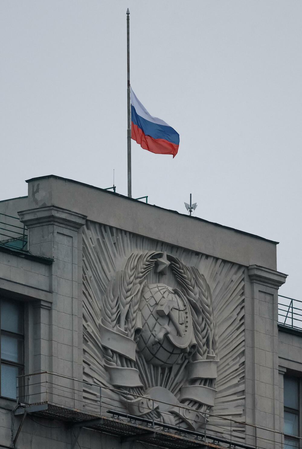 <p>Islamska država preuzela je odgovornost za napad u petak, ali Putin nije javno pomenuo militantnu grupu u vezi sa napadačima, za koje je rekao da su pokušavali da pobjegnu u Ukrajinu</p>