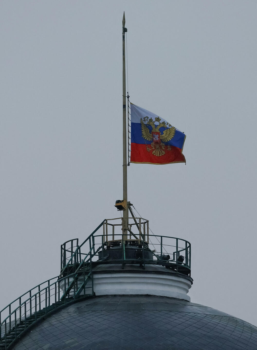 Flags were flown at half-mast, entertainment events were canceled, and advertising and broadcasting of entertainment programs on TV channels was suspended.