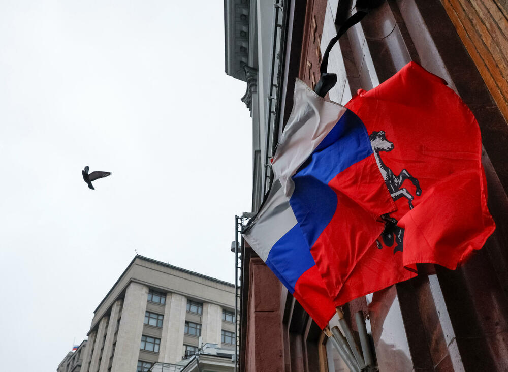 <p>Zastave su spuštene na pola koplja, zabavni događaji otkazani, a oglašavanje i emitovanje zabavnih programa na TV kanalima obustavljeno</p>