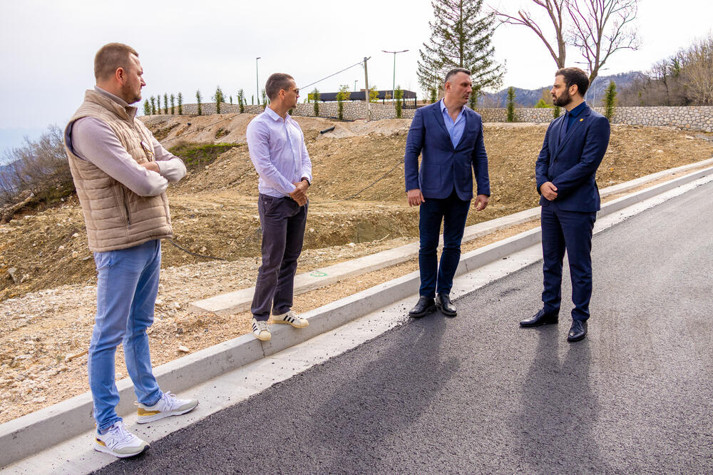 Sa obilaska rekonstruisane dionice, Foto: MSP