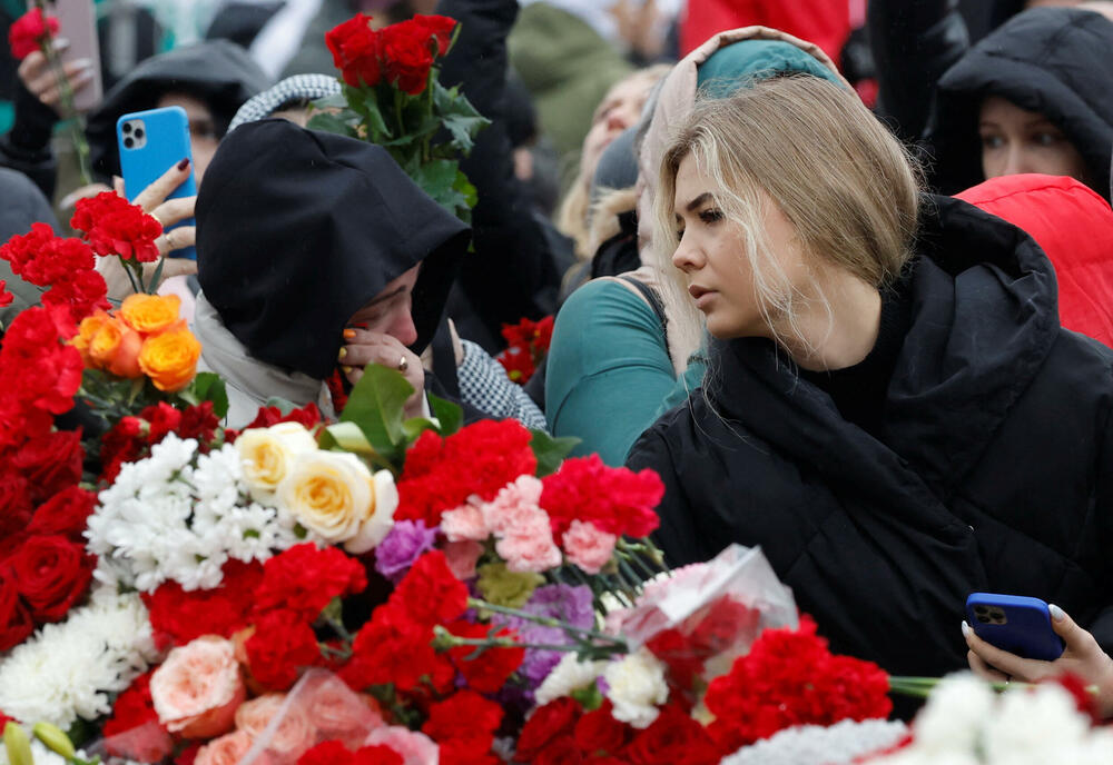 <p>Zastave su spuštene na pola koplja, zabavni događaji otkazani, a oglašavanje i emitovanje zabavnih programa na TV kanalima obustavljeno</p>