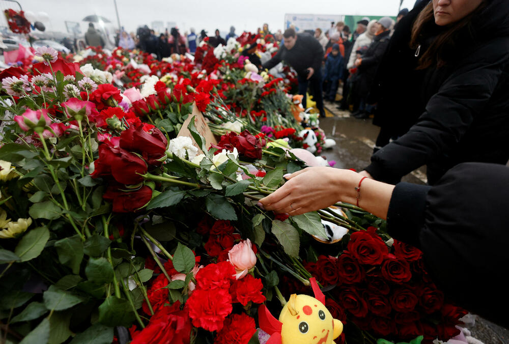 <p>Zastave su spuštene na pola koplja, zabavni događaji otkazani, a oglašavanje i emitovanje zabavnih programa na TV kanalima obustavljeno</p>