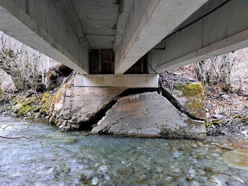 Most u podgoričkom selu Opasanica