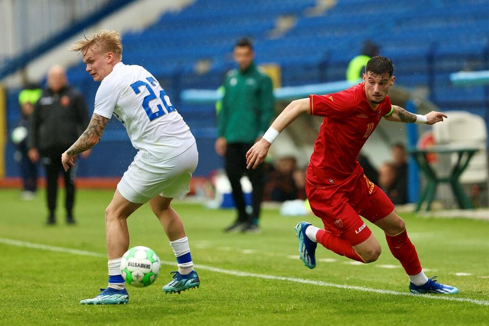 Viktor Đukanović na današnjem meču, Foto: FSCG