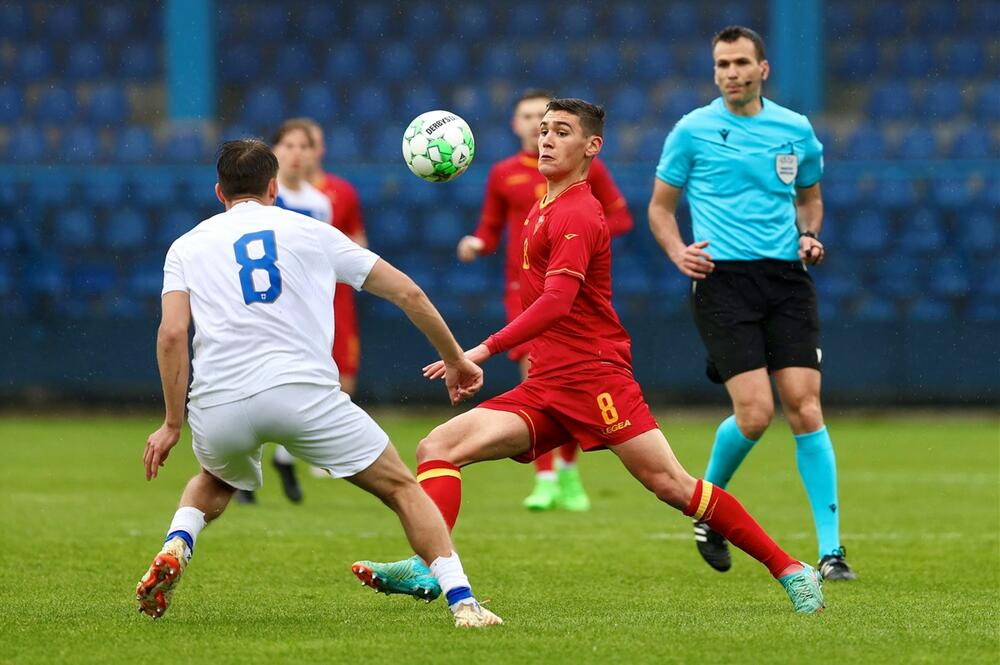 Mlada fudvalska reprezentacija Crne Gore