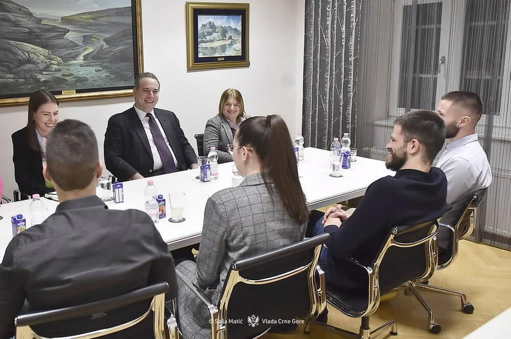 Ministar se susreo i sa crnogorskim studentima