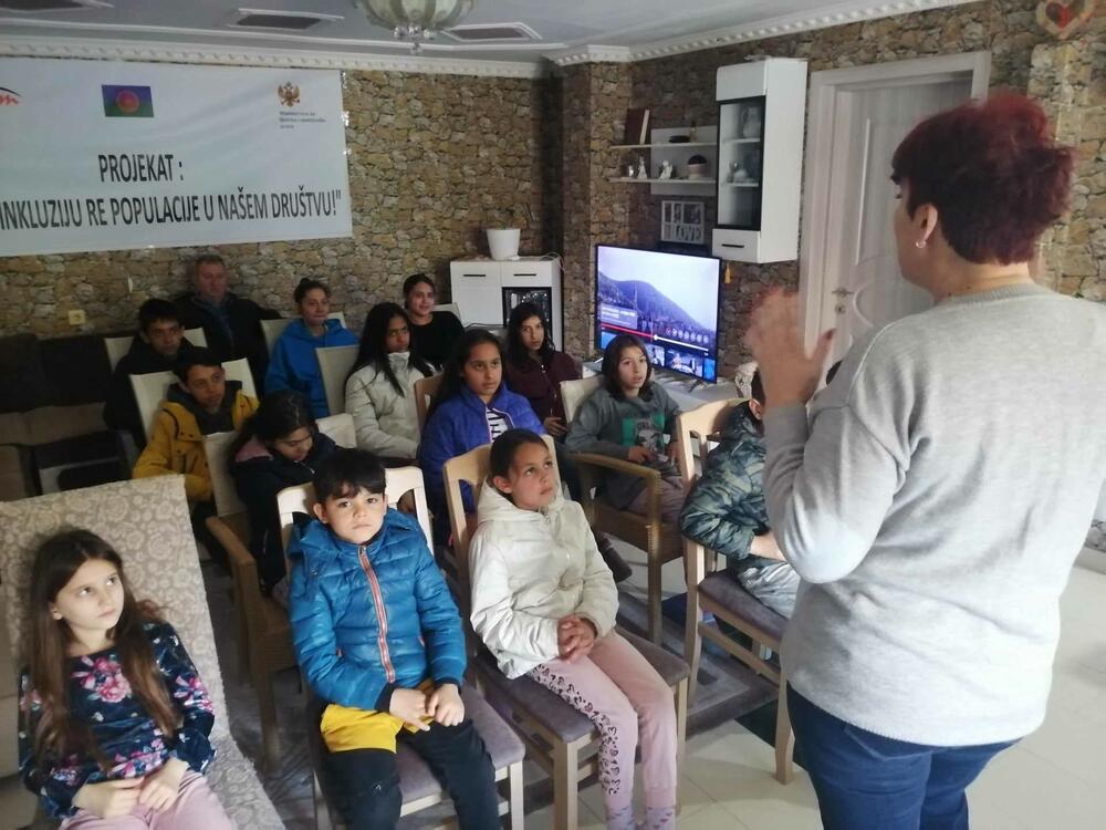<p>Sesije su održane u sklopu projekta "Za punu inkluziju RE populacije u našem društvu"</p>