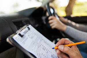 It's getting harder to pass the driving test: Half of the candidates didn't deserve...