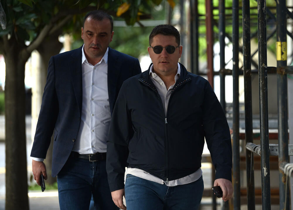 <p>Advokatica Dina Šabotić je izjavila "Vijestima" da će uložiti žalbu jer smatra da se nisu stekli uslovi za suđenje u odsustvu</p>