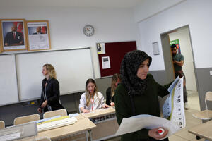 Turkish citizens vote in local elections