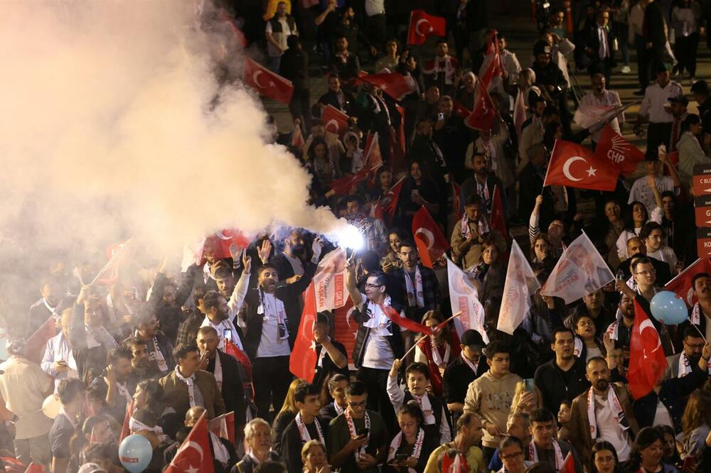 Slavlje pristalica Javasa na ulicama Ankare, Foto: Reuters