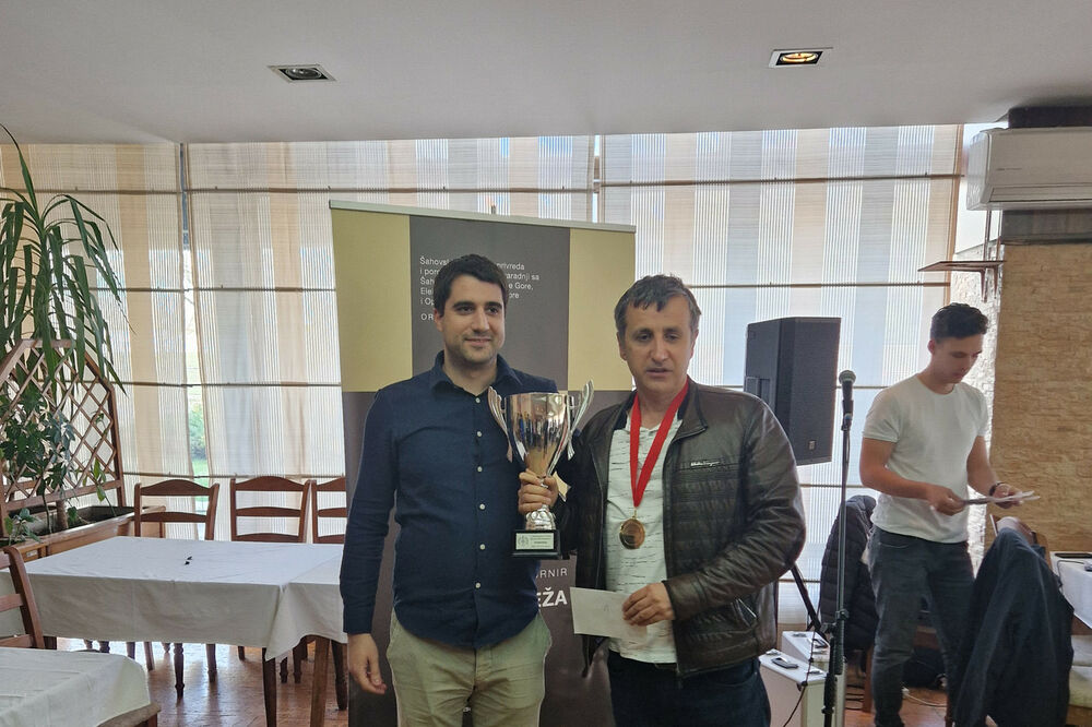 Igor Mijanović i Blažo Kalezić, Foto: Šahovski savez Crne Gore